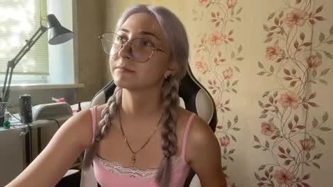 Elina online show from 5, 7, 2026