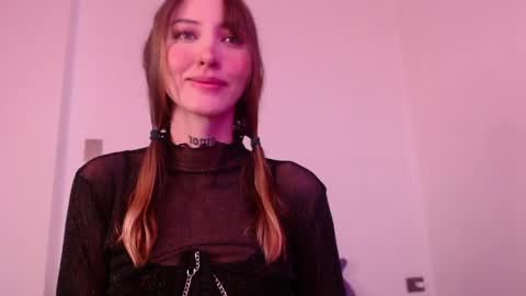 Snapshot of carmennrusso chatting on 3, 5, 2026 carmennrusso online show from 3, 5, 2026