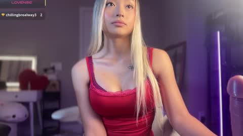 Snapshot of carmenxrose chatting on 25, 10, 2025 carmenxrose online show from 25, 10, 2025