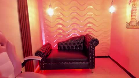 Snapshot of caro_sexyhot chatting on 24, 10, 2025 carolina online show from 24, 10, 2025