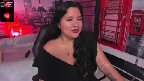 Snapshot of caro_sexyhot chatting on 13, 11, 2025 carolina online show from 13, 11, 2025