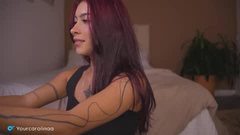 Snapshot of carolart chatting on 13, 11, 2025 carolart online show from 13, 11, 2025