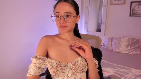 Snapshot of caroliine__ chatting on 21, 1, 2025 Caroline online show from 21, 1, 2025
