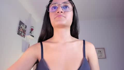 Snapshot of caroliine__ chatting on 25, 2, 2025 Caroline online show from 25, 2, 2025