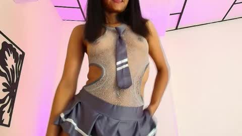 Snapshot of carolina_baire chatting on 27, 5, 2026 carolina baire online show from 27, 5, 2026
