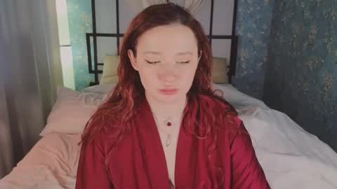 Snapshot of carolina_winter chatting on 12, 10, 2025 Mira online show from 12, 10, 2025