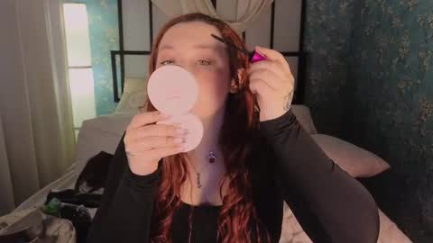 Snapshot of carolina_winter chatting on 18, 10, 2025 Mira online show from 18, 10, 2025