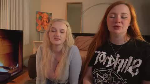 Snapshot of carolina_winter chatting on 14, 6, 2026 Mira online show from 14, 6, 2026