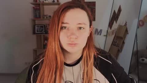 Snapshot of carolina_winter chatting on 26, 6, 2026 Mira online show from 26, 6, 2026