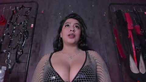 Snapshot of carolinaarias_ chatting on 12, 10, 2025 carolina online show from 12, 10, 2025