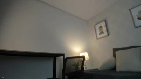  Caroline  online show from 19, 2, 2026