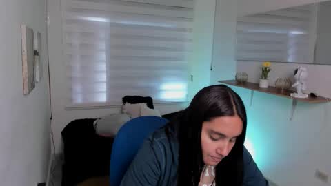 caroline_rodriguez_9 online show from 16, 2, 2026