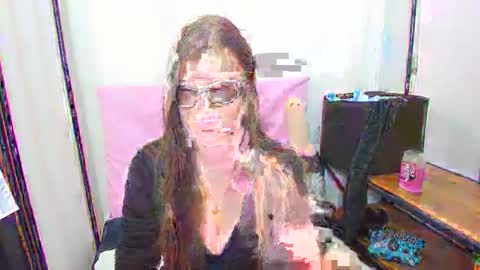CarolineAmore online show from 12, 2, 2026