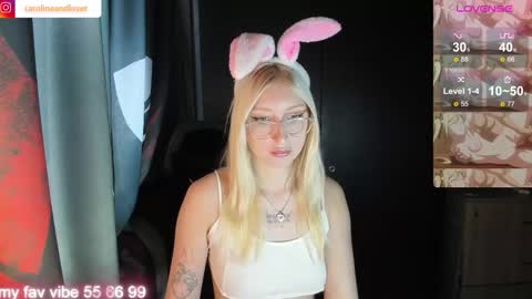 Snapshot of carolineandlover chatting on 28, 10, 2025 Caroline and Lover online show from 28, 10, 2025