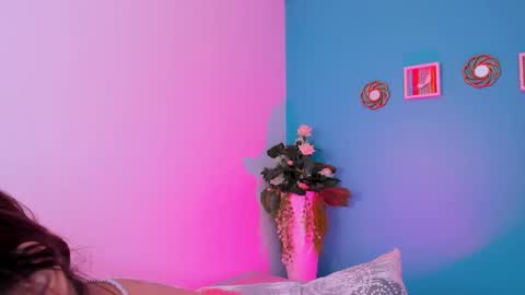 CarolineeGarcia online show from 21, 2, 2025