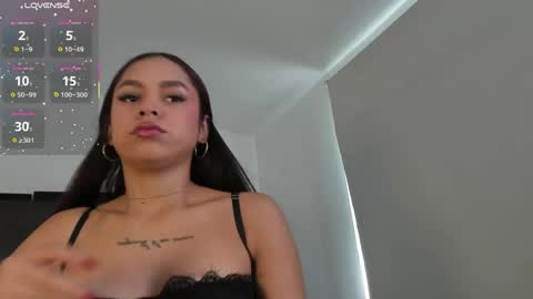 Caroline online show from 18, 5, 2026