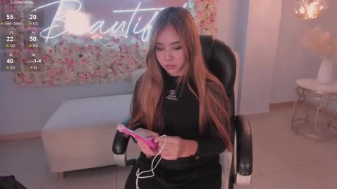 Caro online show from 25, 2, 2025