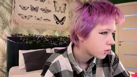 CarolineRichter online show from 12, 11, 2025