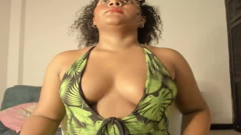 Snapshot of carolinnagomez chatting on 12, 5, 2026 Caro online show from 12, 5, 2026