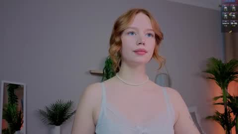 Snapshot of carolinnk chatting on 25, 9, 2025 Caro online show from 25, 9, 2025