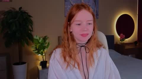 Snapshot of carolinnk chatting on 27, 9, 2025 Caro online show from 27, 9, 2025