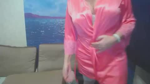 Snapshot of caroncapella chatting on 28, 12, 2024 VicunaCool online show from 28, 12, 2024
