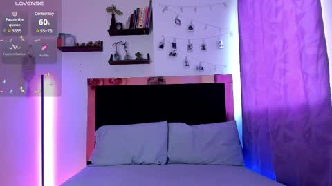 Snapshot of carorosse chatting on 6, 3, 2025 Caro online show from 6, 3, 2025