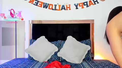 Snapshot of carorosse chatting on 12, 10, 2025 Caro online show from 12, 10, 2025