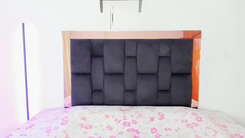 Snapshot of carorosse chatting on 16, 12, 2025 Caro online show from 16, 12, 2025