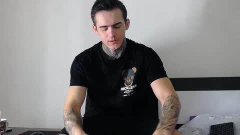 Snapshot of carter_reos chatting on 11, 10, 2025 Carter online show from 11, 10, 2025