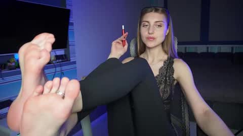 Seductress Cassia  FINDOM AND SADISM  NO NUDE online show from 18, 11, 2025