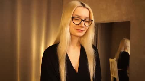 Snapshot of cassie130505 chatting on 1, 3, 2025 Cassie online show from 1, 3, 2025