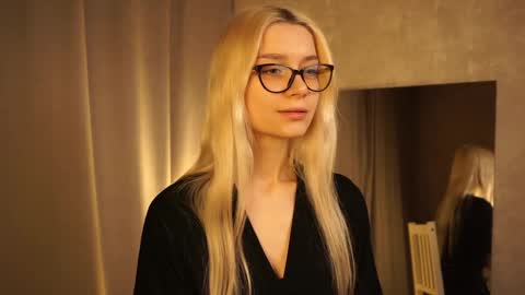 Snapshot of cassie130505 chatting on 2, 3, 2025 Cassie online show from 2, 3, 2025