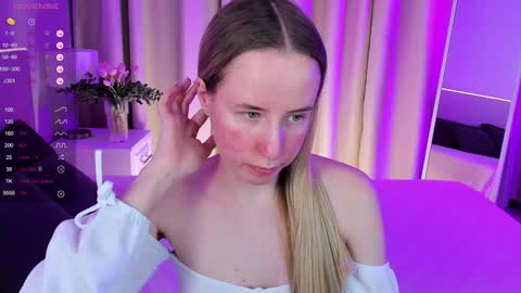 Snapshot of cassie_kelman chatting on 2, 2, 2025 Cassie online show from 2, 2, 2025