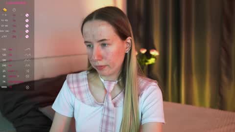 Snapshot of cassie_kelman chatting on 6, 3, 2025 Cassie online show from 6, 3, 2025