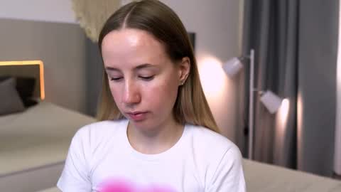 Snapshot of cassie_kelman chatting on 26, 9, 2025 Cassie online show from 26, 9, 2025