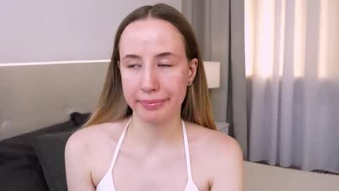 Snapshot of cassie_kelman chatting on 6, 10, 2025 Cassie online show from 6, 10, 2025