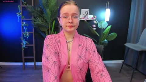 Snapshot of cassiecool chatting on 15, 1, 2025 assie online show from 15, 1, 2025