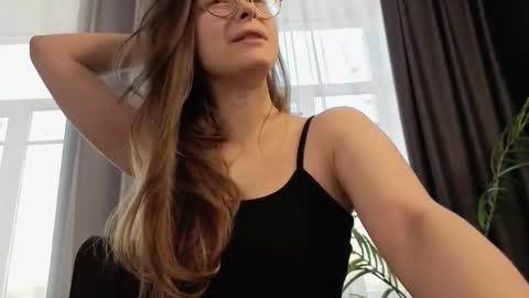 Snapshot of cassiecool chatting on 1, 10, 2025 assie online show from 1, 10, 2025