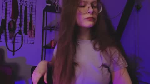 Snapshot of cassiecool chatting on 19, 10, 2025 assie online show from 19, 10, 2025