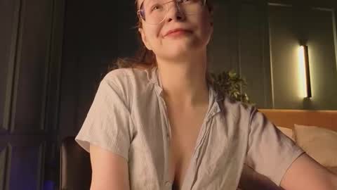 Snapshot of cassiecool chatting on 3, 12, 2025 assie online show from 3, 12, 2025