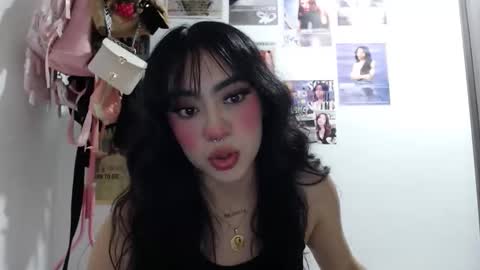 Snapshot of cat_mila_ chatting on 23, 10, 2025 Mila online show from 23, 10, 2025