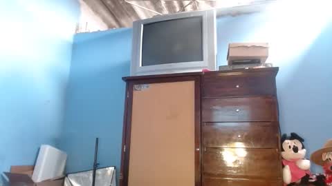 Snapshot of cat_woman05 chatting on 5, 3, 2025 cat woman05 online show from 5, 3, 2025