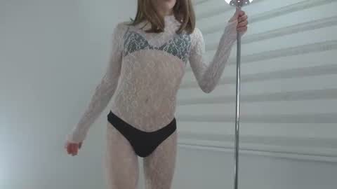 Snapshot of cata_n_cami chatting on 25, 6, 2026 cata_n_cami online show from 25, 6, 2026