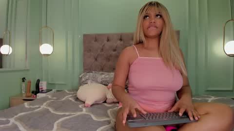 Snapshot of cataleya0320 chatting on 9, 2, 2025 Cataleya online show from 9, 2, 2025