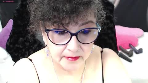 Snapshot of cataleya_mom_ chatting on 3, 3, 2025 cataleya online show from 3, 3, 2025