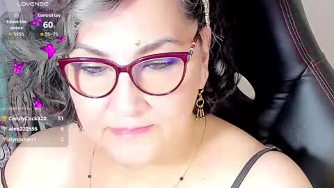 Snapshot of cataleya_mom_ chatting on 15, 10, 2025 cataleya online show from 15, 10, 2025
