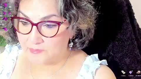 Snapshot of cataleya_mom_ chatting on 22, 11, 2025 cataleya online show from 22, 11, 2025