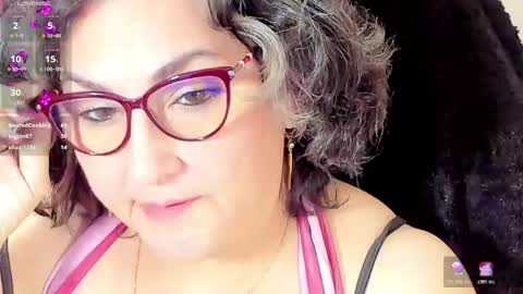 Snapshot of cataleya_mom_ chatting on 2, 12, 2025 cataleya online show from 2, 12, 2025