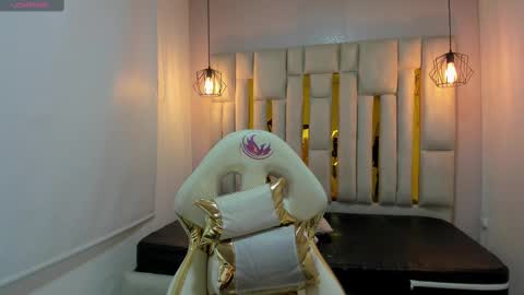 Snapshot of cataleya_sambrano chatting on 21, 10, 2025 Cataleya online show from 21, 10, 2025